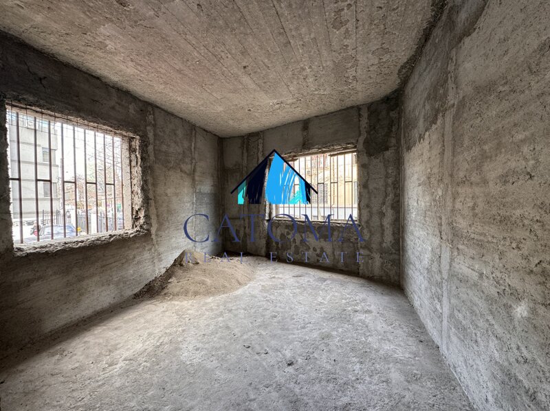 Marasesti, stradal, investitie, ideal apartamente, clinica sau aparthotel.