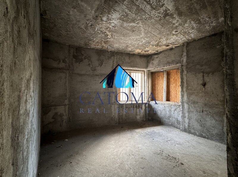 Marasesti, stradal, investitie, ideal apartamente, clinica sau aparthotel.