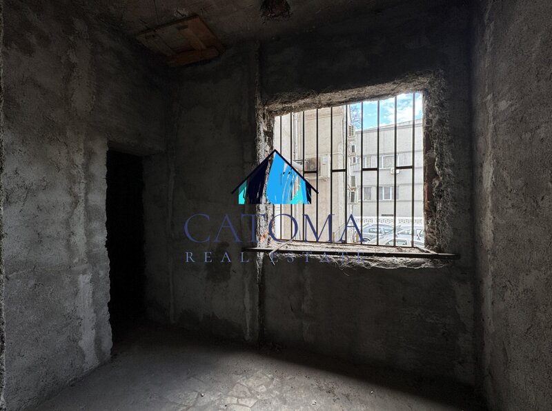 Marasesti, stradal, investitie, ideal apartamente, clinica sau aparthotel.